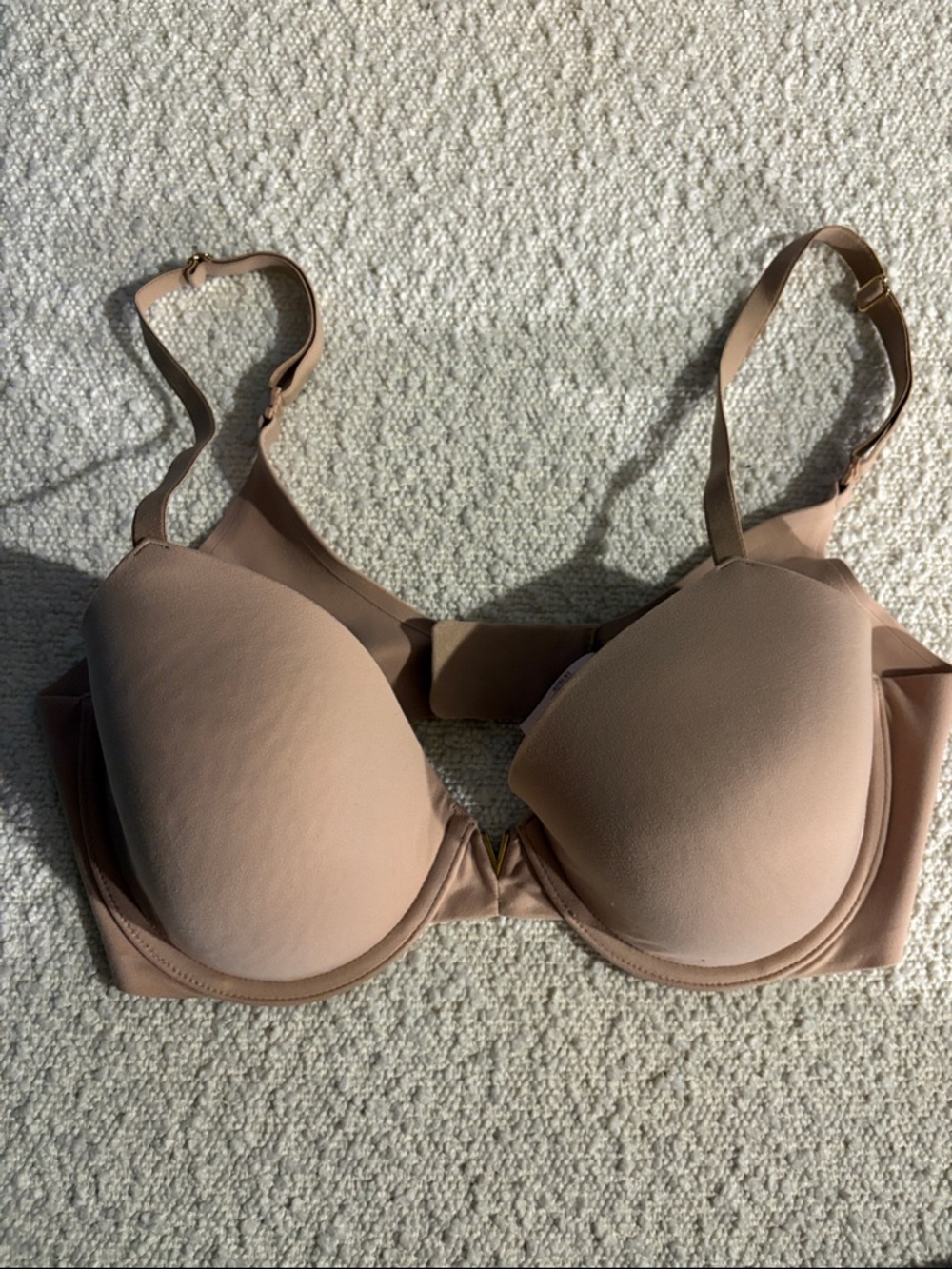 Victoria's Secret love cloud full coverage 34d praline nude